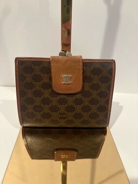Celine vintage brown kiss lock small wallet